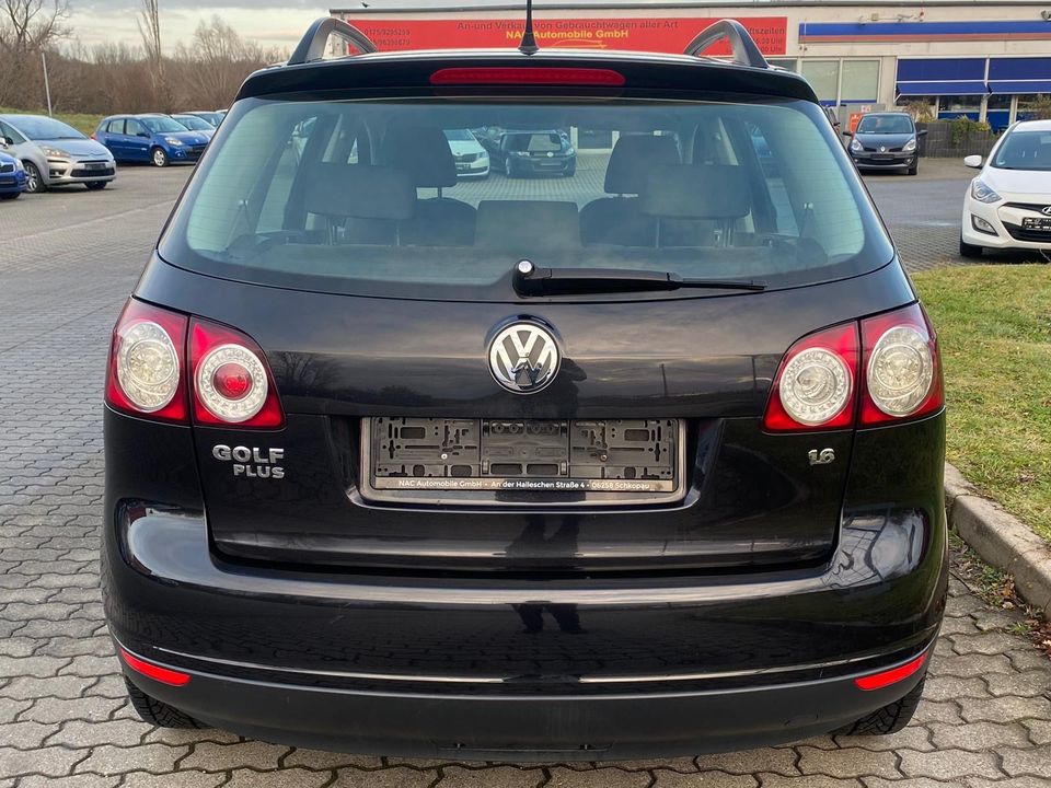 Volkswagen Golf V Plus Comfortline 1.6i in Schkopau