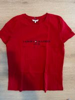 Tommy Hilfiger T-Shirt Damen Gr. S / 36 rot Niedersachsen - Diepholz Vorschau