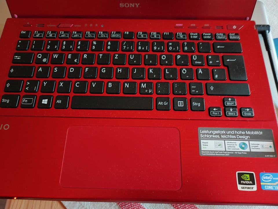 33 cm (13 Zoll ) Sony Laptop VAIO Rot in Rostock