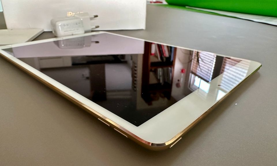 APPLE iPad Pro 10.5“ 512GB gold sehr guter Zustand in Bremen