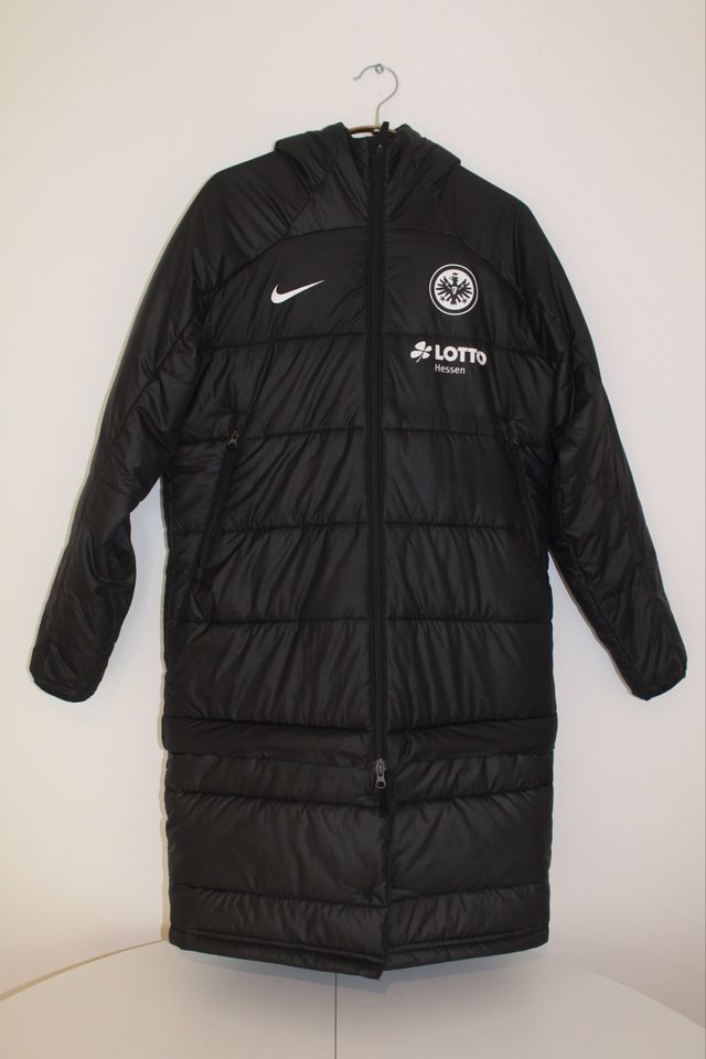 NIKE Eintracht Frankfurt Jacke 2 in 1 Größe: S in Hamburg