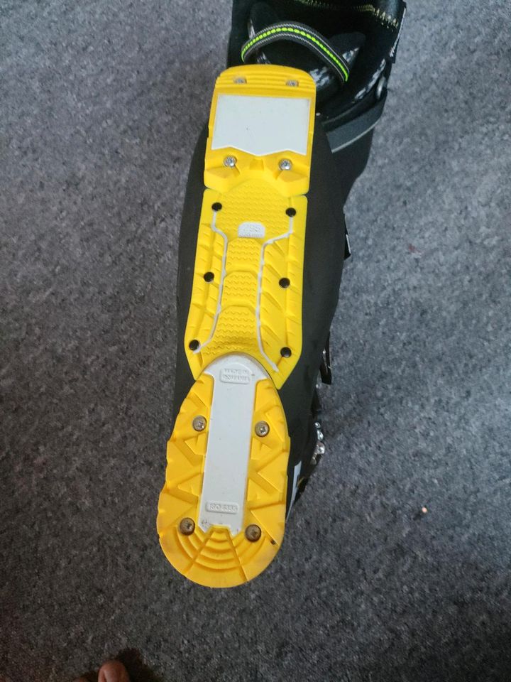 Skistiefel Skischuhe größe 46 Rossignol 1x benutzt in Sonnenbühl