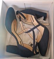 Schuhe Größe 38 High Heels blau dunkelblau Baden-Württemberg - Eppingen Vorschau
