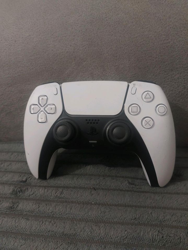 PS5 Controller in Wernigerode