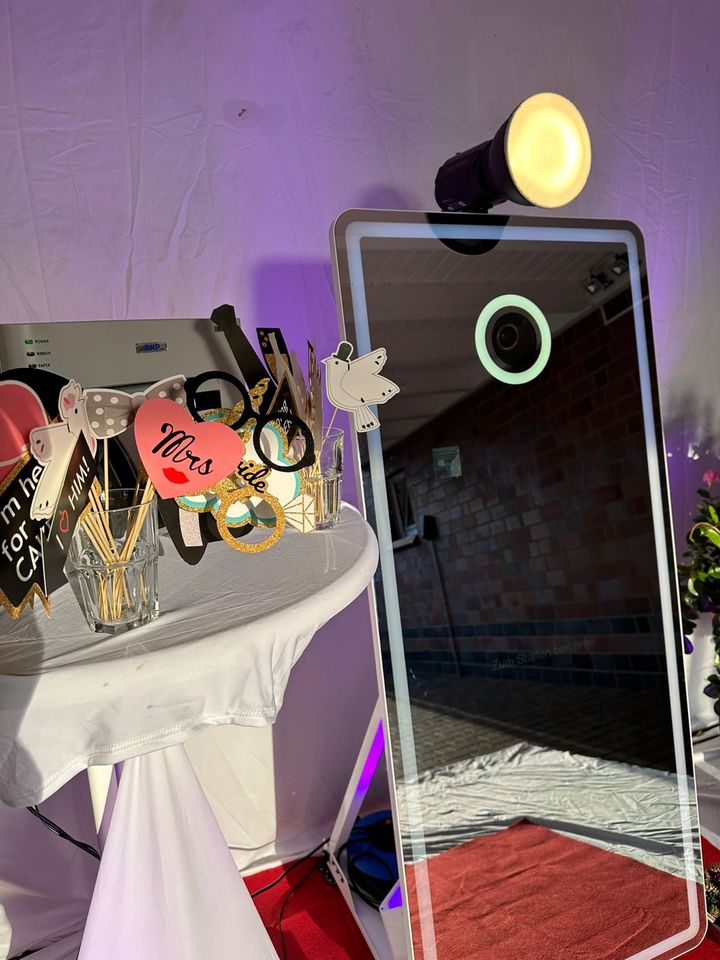 Fotospiegel mieten für Hochzeit, Party; Fotobox Magic Mirror in Bad Dürrheim