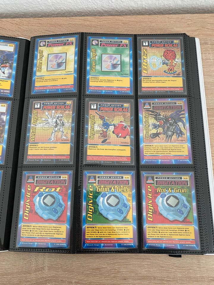 Original Digimon Karten 1999 Bandai Ordner Sticker deutsch in Melsungen