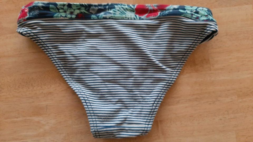 Esprit Bikini / Tankini, 128 134 - w. neu in Sprockhövel