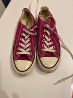 Converse Turnschuhe in beere Saarland - Schwalbach Vorschau