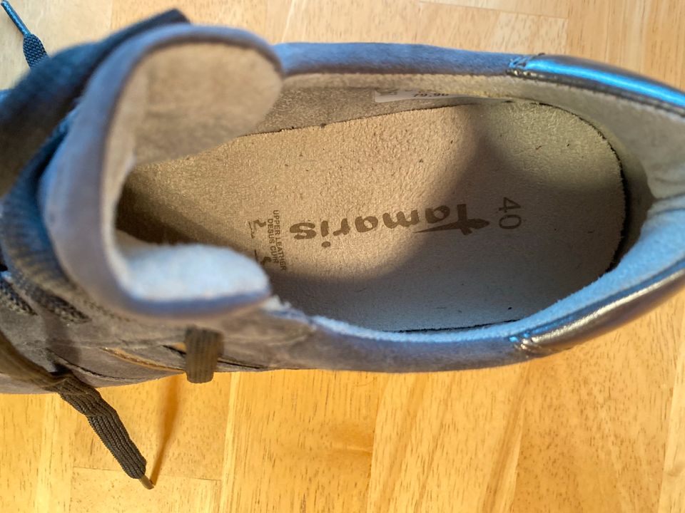 Tamaris Sneaker Schuhe Größe 40 neuwertig in Köngen