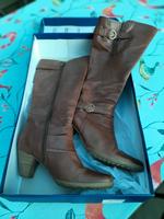 Lederstiefel von Caprice, braun Nordrhein-Westfalen - Neuss Vorschau