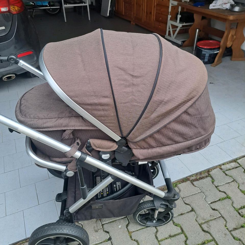 Kinderwagen mit buggy funktion in Oberelsbach