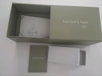 Original Verpackung von dem Luxus-Schmuck Van Cleef & Arpels Nordrhein-Westfalen - Witten Vorschau