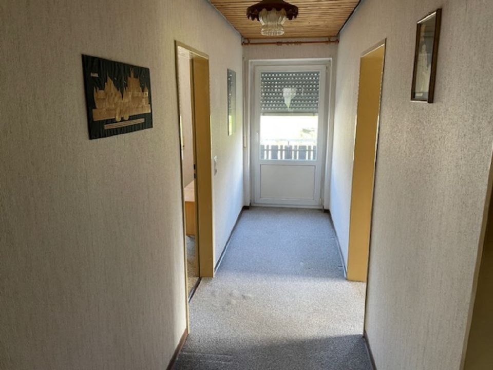 In gefragter Wohnlage: Großzügiges Einfamilienhaus mit Einliegerwohnung in Pfullendorf