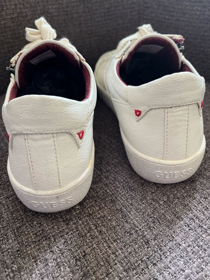 Guess sneaker weiss Größe 42 EUR wie neu 1 x getragen in Zirndorf