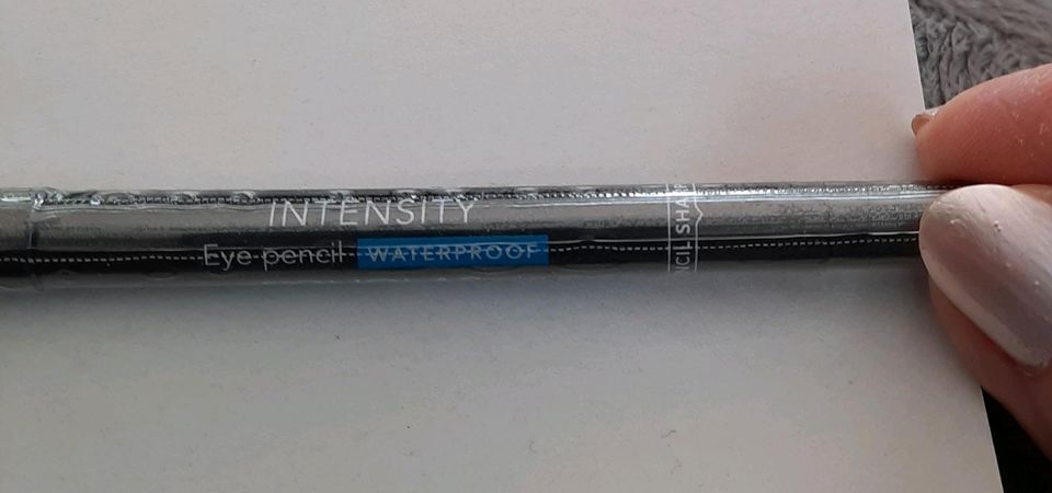 Douglas Intensity eye pencil waterproof Black NEU  OVP in Waltrop