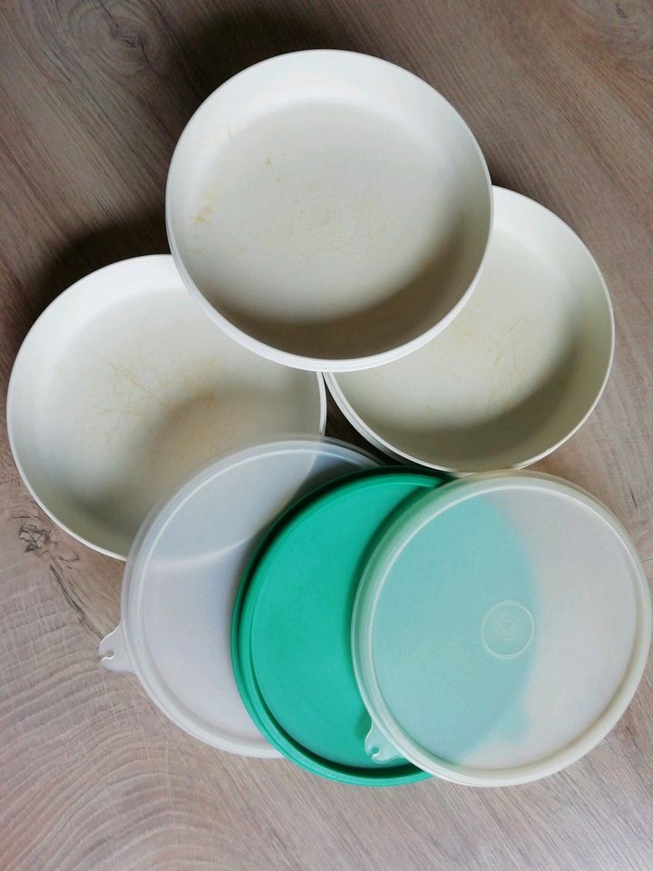 Tupperware runde Dosen in Bönen