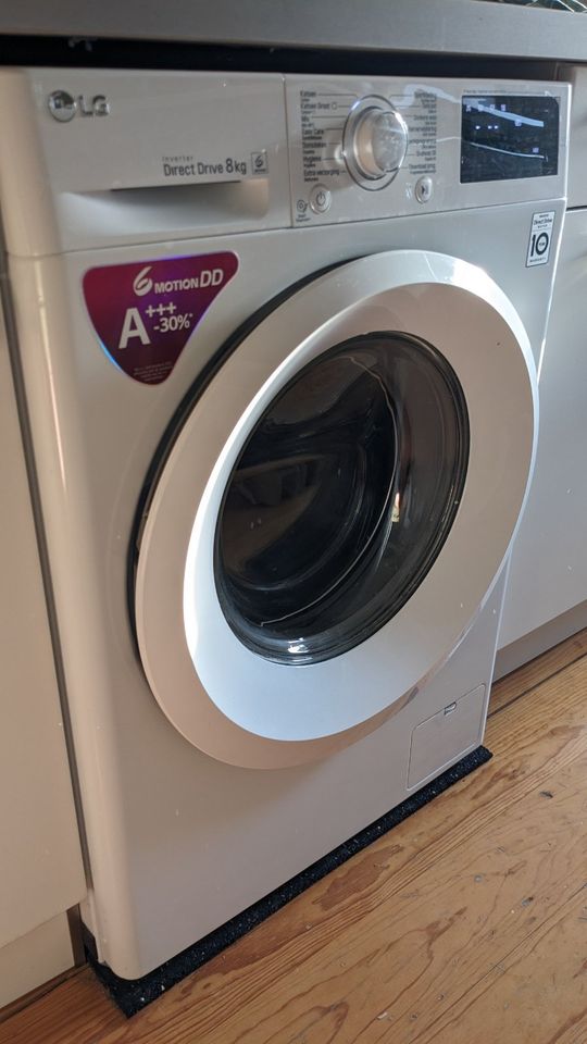 LG Waschmaschine - toller Zustand! in Hamburg