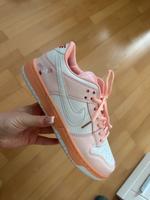 Nike low dunks rosa/weiß Hannover - Herrenhausen-Stöcken Vorschau