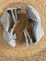 Marco Tozzi Keil Sandalen Gr, 37 Absatzhöhe 7 cm Nordrhein-Westfalen - Iserlohn Vorschau