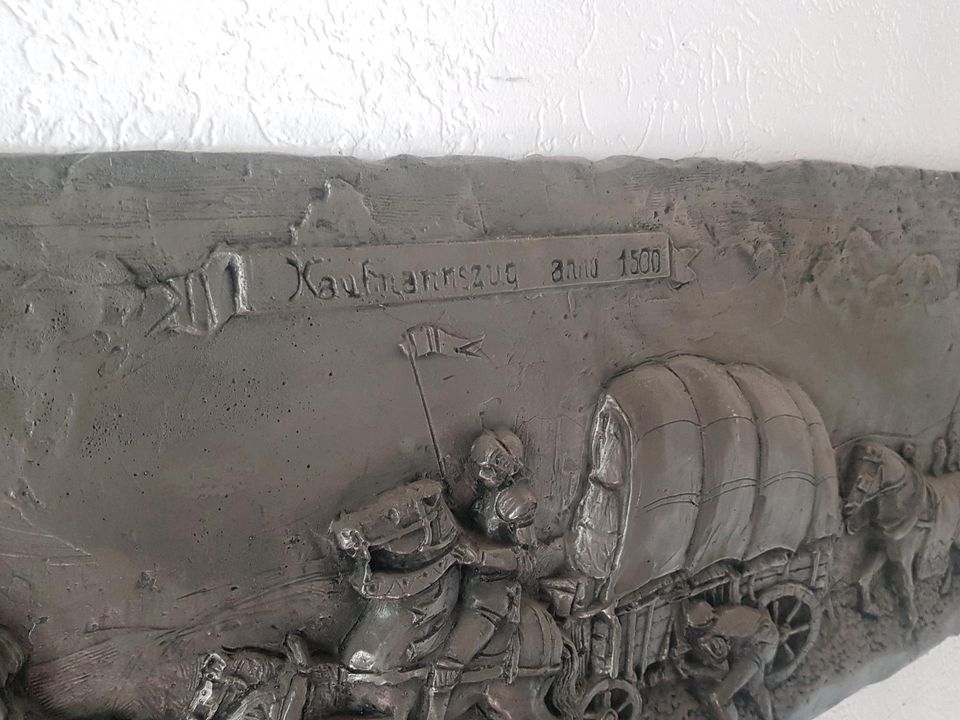 Wandbild "Kaufmannszug anno 1500" Relief 122x34cm in Schweitenkirchen