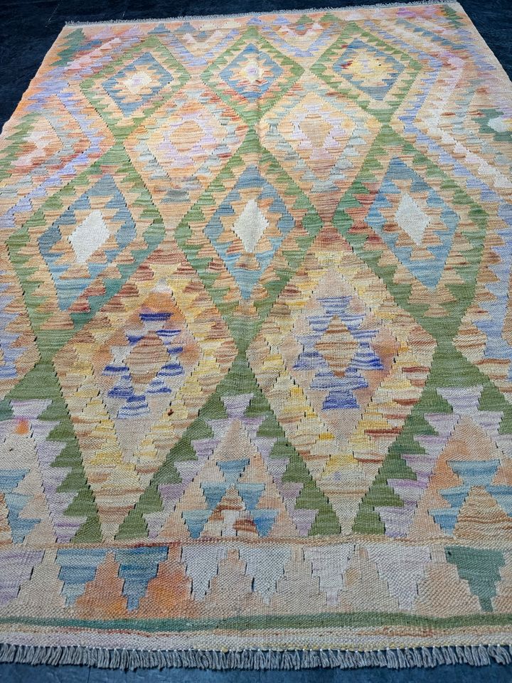 Kelim 208x150 kilim Handgewebt Afghanische Orientteppich rug in Berlin