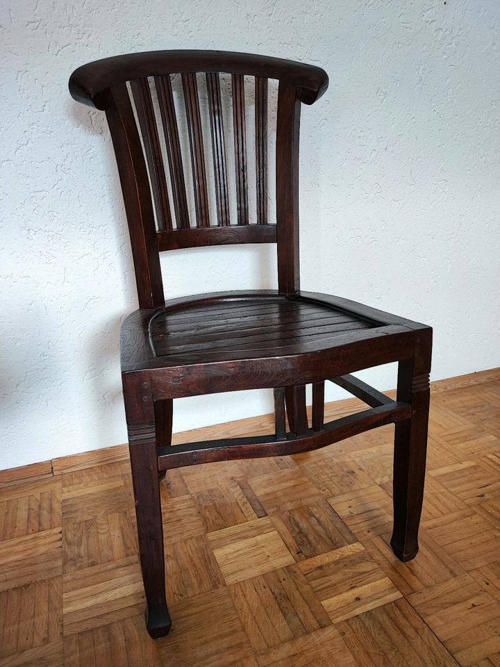 2x Stuhl antik Massivholz in Wiehl