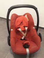 Maxi Cosi Pebble in Rot mit Isofix Station Family Fix Baden-Württemberg - Mietingen Vorschau