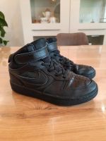 Nike Schuhe Court Borough MID / Größe 30 Baden-Württemberg - Altensteig Vorschau