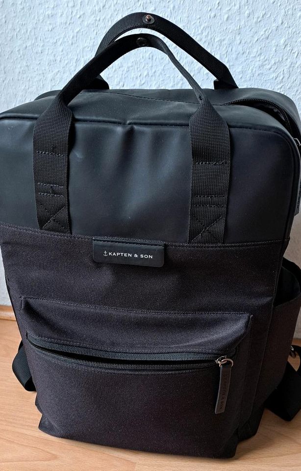 Kapten und Son Bergen Rucksack All Black in Karlsruhe