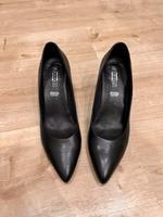 Schwarze Pumps von 5th Avenue  Gr. 38 wie neu Nordrhein-Westfalen - Lüdenscheid Vorschau