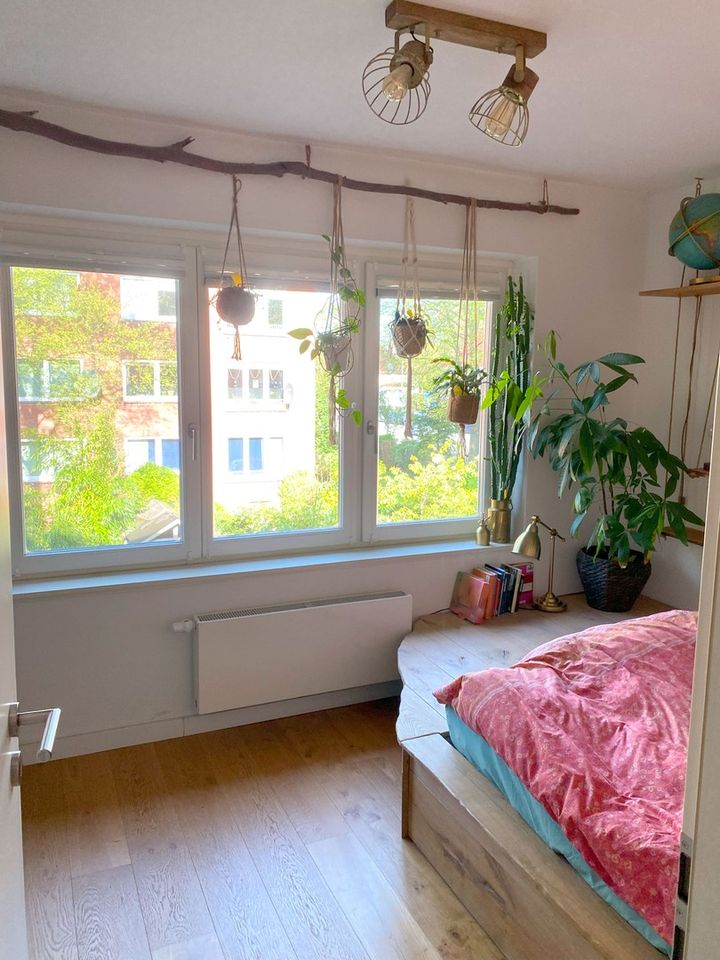 Kernsaniertes Reihenmittelhaus, 105 qm, 4+1 Zimmer, provisionsfrei in Hamburg