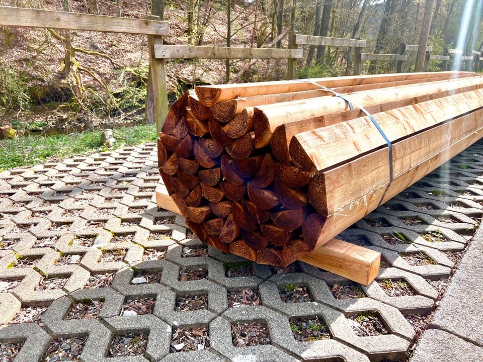 Zaunriegel Halbholz Halbrund Querriegel Holz - 8 x 300 cm - KDI in Lennestadt