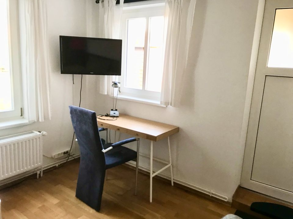 Voll möbliertes Apartment - kl. Wohnung - auf Zeit - ab 15.05.24 in Hannover