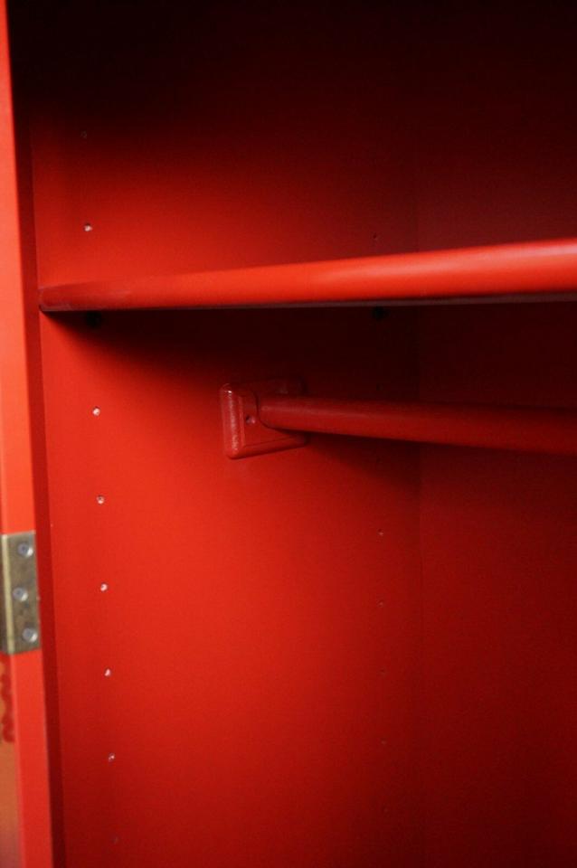 Gradel Maranello Schrank mit Spiegel 1148 # rosso # Massiv-Möbel in Alsfeld