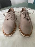 Schnürschuhe beige / taupe in Leder Größe 36 Nordrhein-Westfalen - Arnsberg Vorschau