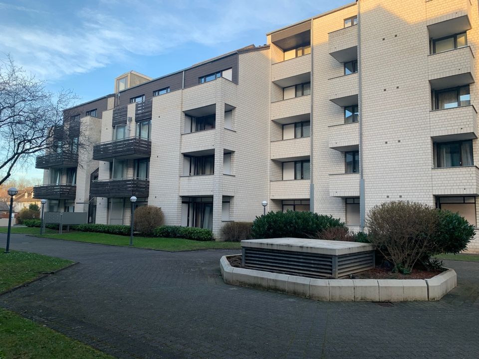 BONN Appartement, Bj. 1985 mit ca. 26 m² Wfl. Küche, Terrasse. TG-Stellplatz vorhanden, vermietet. in Bonn
