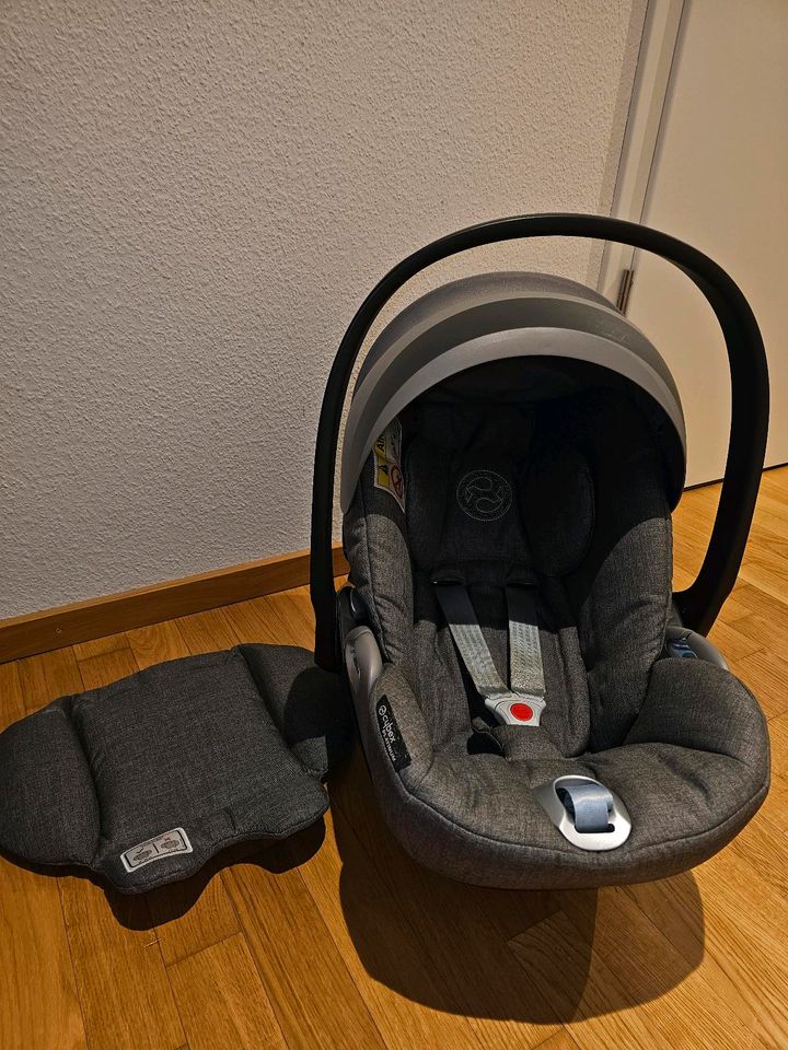 Cybex Cloud Z i-Size Plus Babyschale Manhattan Grey in Freiburg im Breisgau