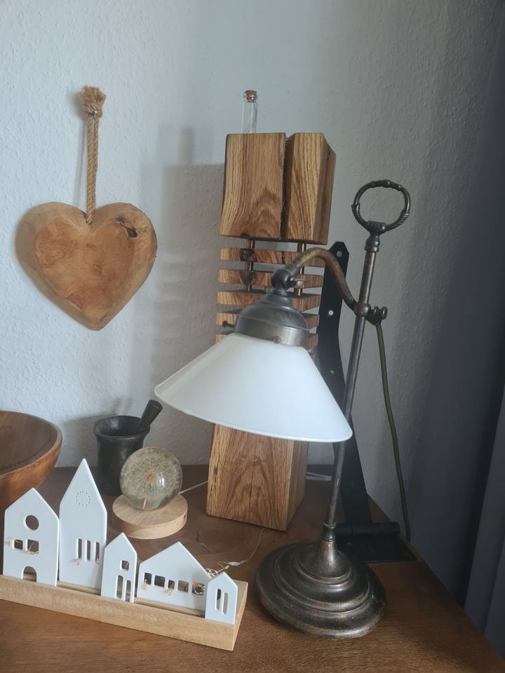 Superschöne Tischlampe, vintage in Gießen