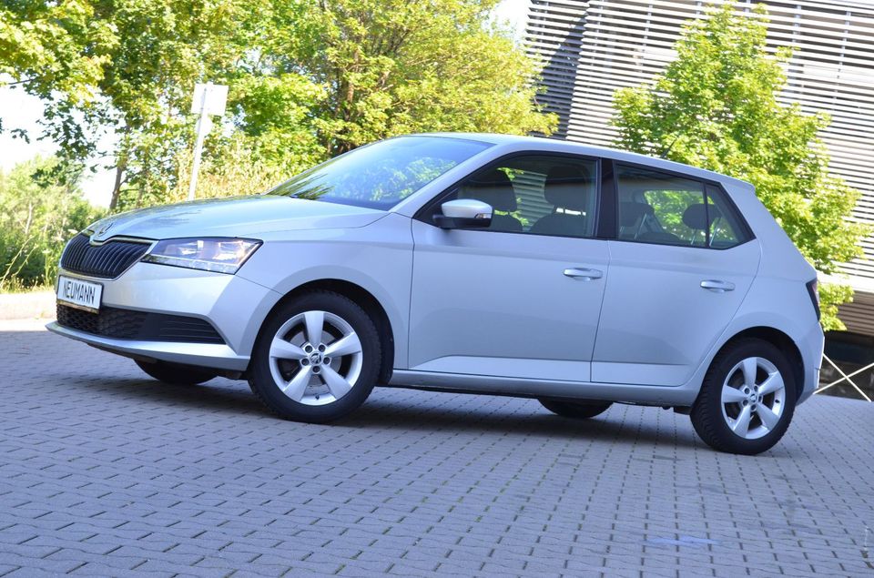 Skoda Fabia Active*KLIMA*RADIO/UBS*LM-FELGEN*LED-TAGL. in München