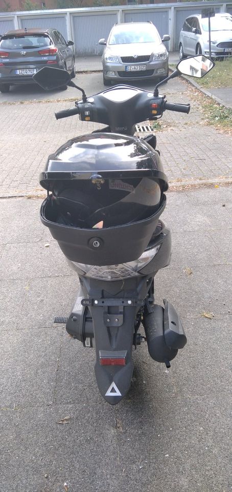 GT Union Motorroller "GT3", 50 ccm, 45 km/h, schwarz, defekt in Dägeling