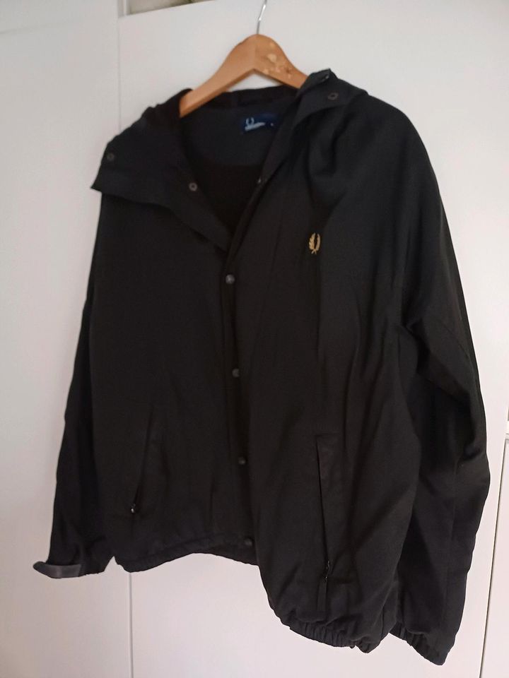 Fred Perry Jacke in Potsdam