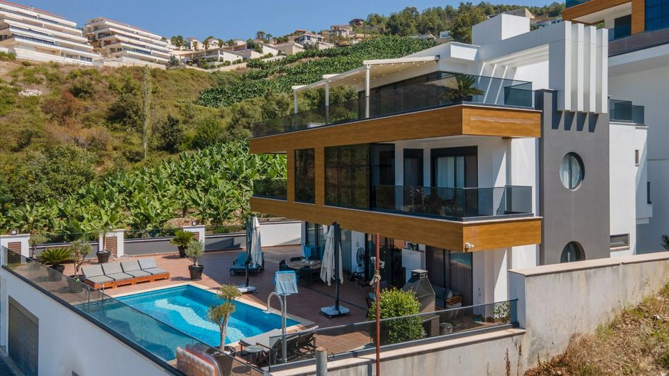 TÜRKEI / ALANYA - LUXUSVILLA IN KARGICAK - MÖBLIERT 4+2 ZU VERKAUFEN in Hamm