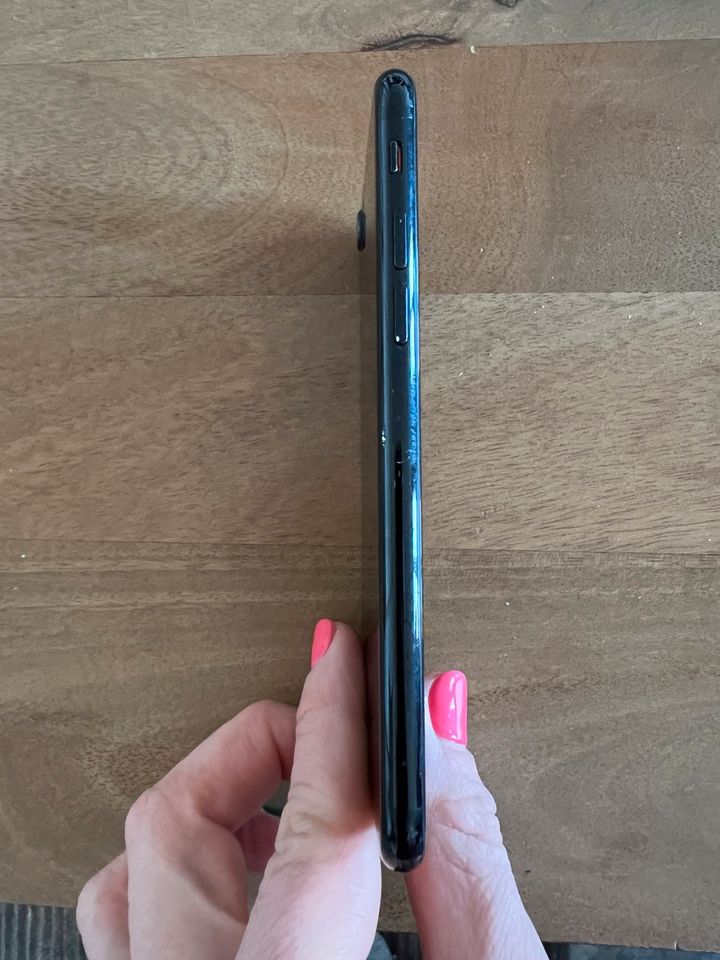 iPhone 7 schwarz *128 GB inkl. Hülle in Berlin