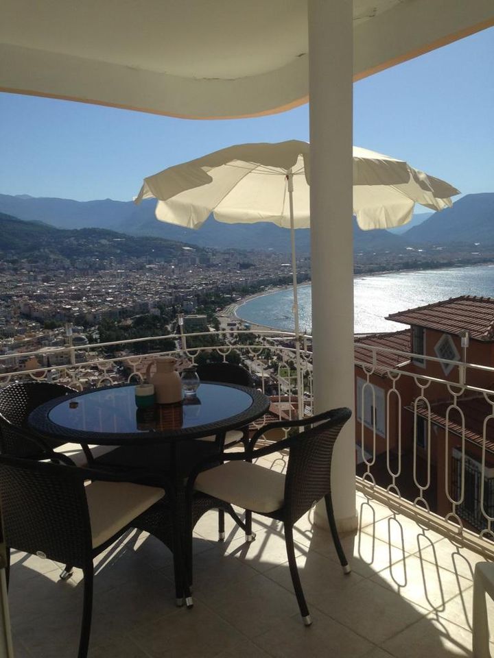 Einzigartige 3-ZİMMER-WOHNUNG  im Zentrum von Alanya, im Stadtteil Kale, mit Blick auf das Meer und die Burg in Koblenz