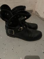 Buffalo Boots Biker Boots 40 Nieten Stiefeletten schwarz Nordrhein-Westfalen - Remscheid Vorschau