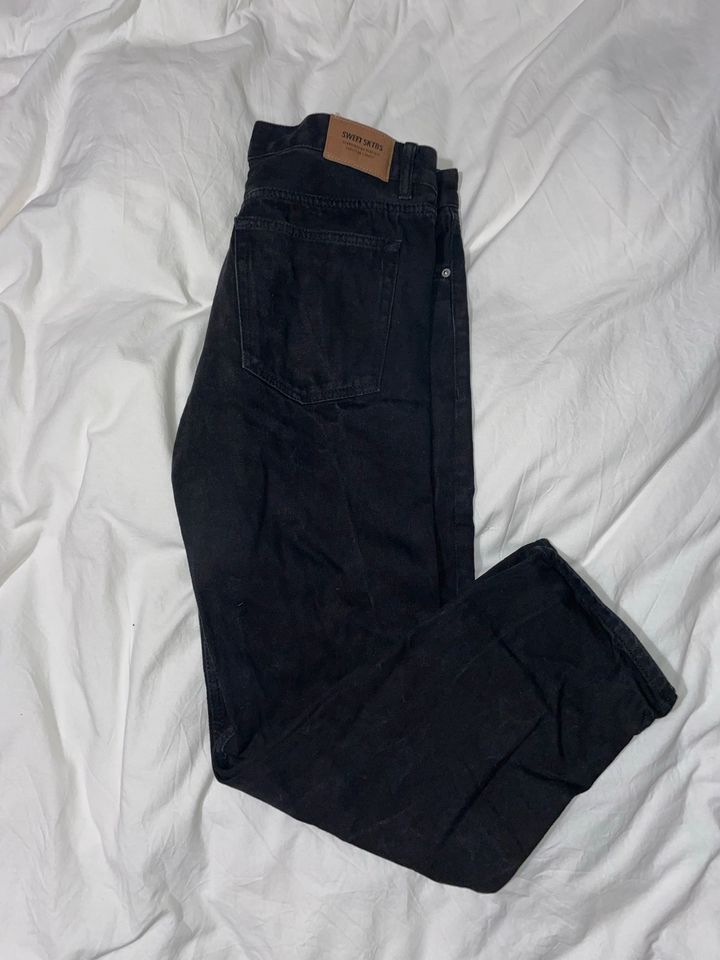 Jeans/Cord/Chino Hose - Paket aus 8 Hosen in Hamburg