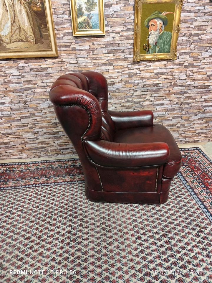 CHESTERFIELD Sessel in einem Guten Vintage Zustand in Düsseldorf