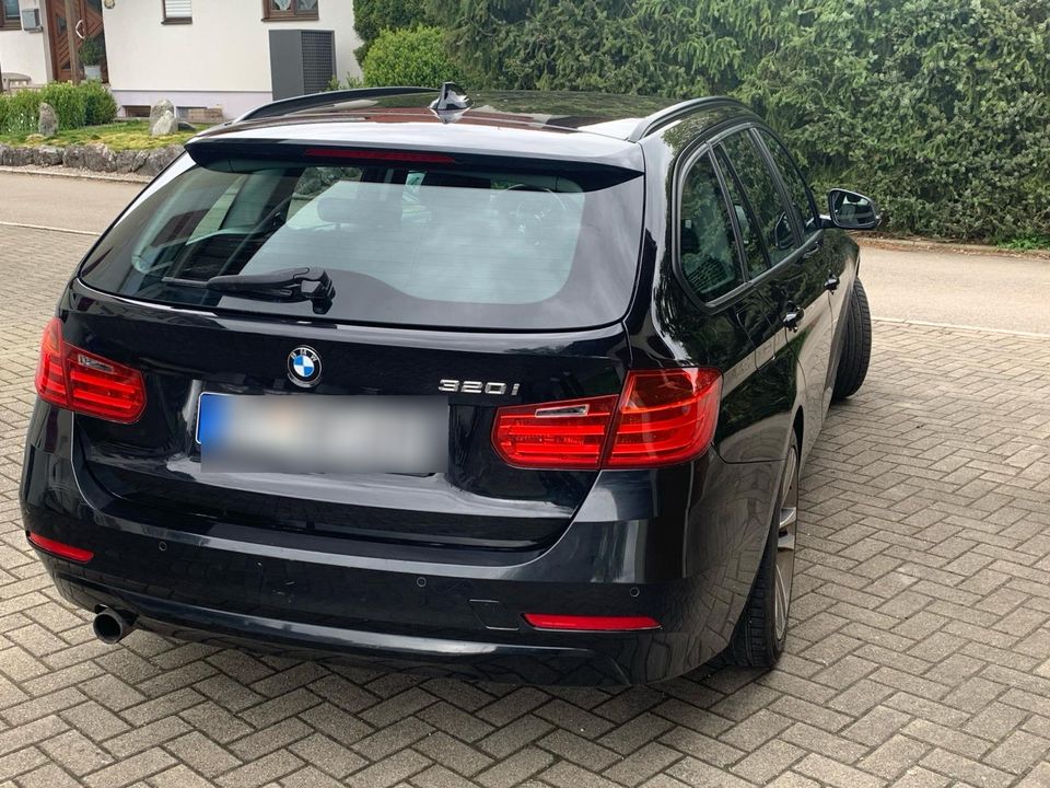 BMW 320i Touring in Trochtelfingen