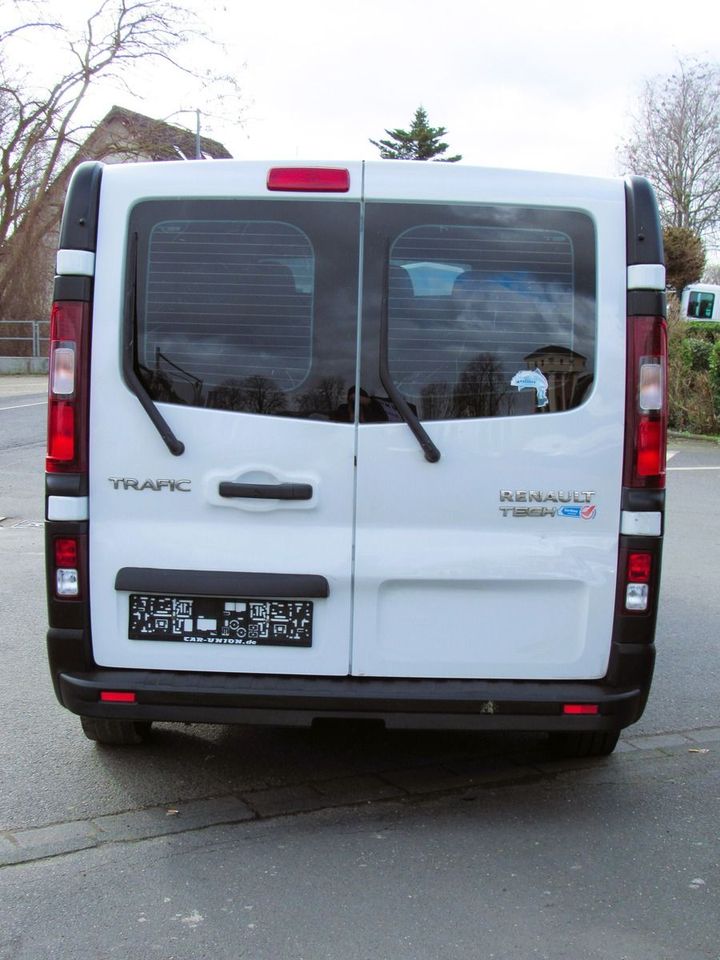 Renault Trafic Kasten Klima LKW EU6 in Köln