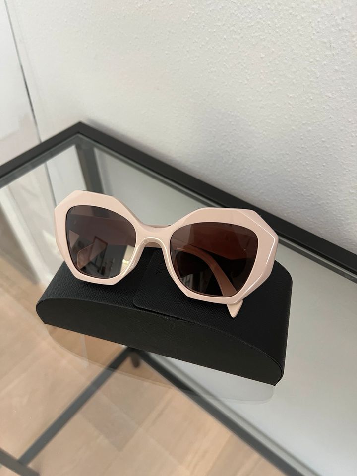 Prada Sonnenbrille SPR 16w in Landsberg (Lech)